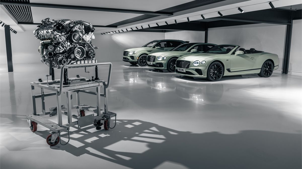 Bentley se loučí s dvanáctiválcem limitovanou edicí čtyř modelů